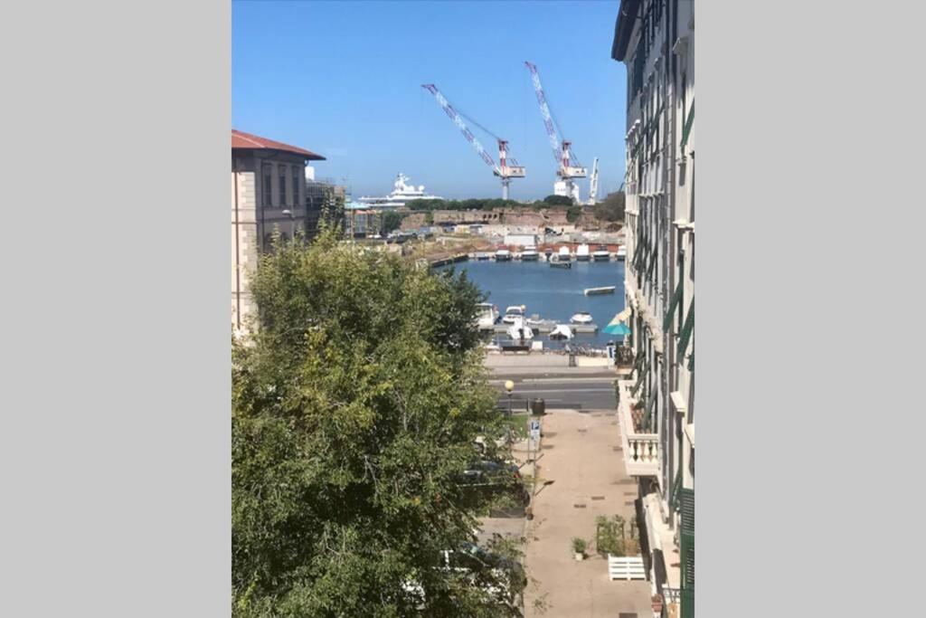 Sweet Apartment Fronte Mare - Livorno Exterior photo